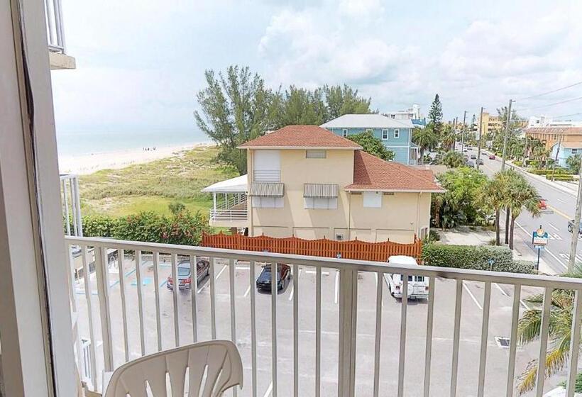 기본룸, Island Inn Beach Resort