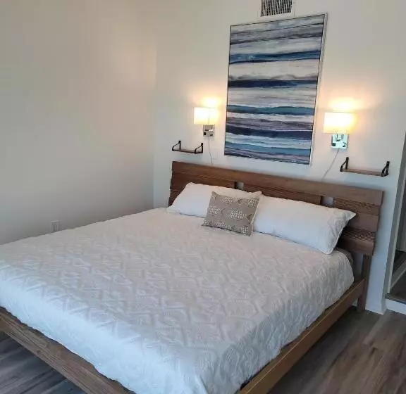 ペントハウススイート, Island Inn Beach Resort