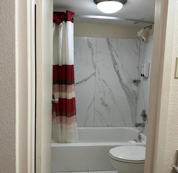 带大床的标准间, Red Roof Inn Fredericksburg South