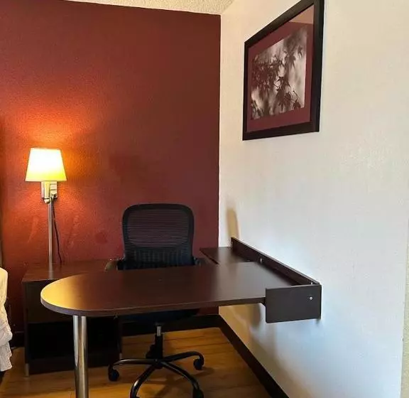 キングサイズベッドのスーペリアルーム, Red Roof Inn Fredericksburg South
