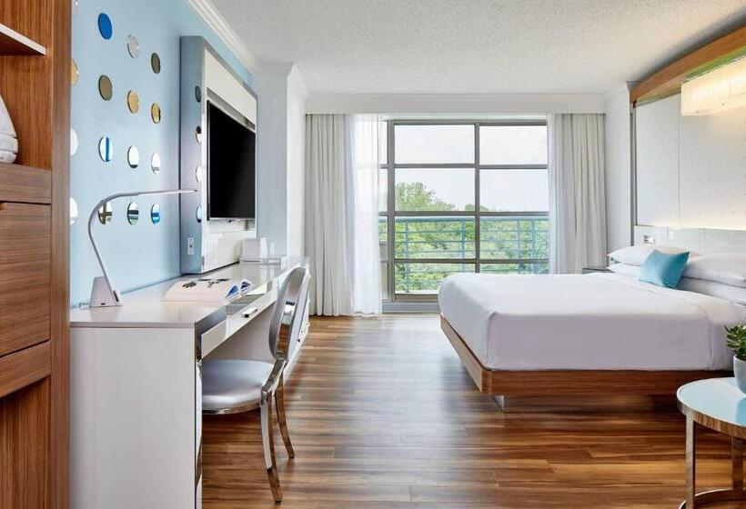 클럽 룸 킹침대, Renaissance Charlotte Southpark