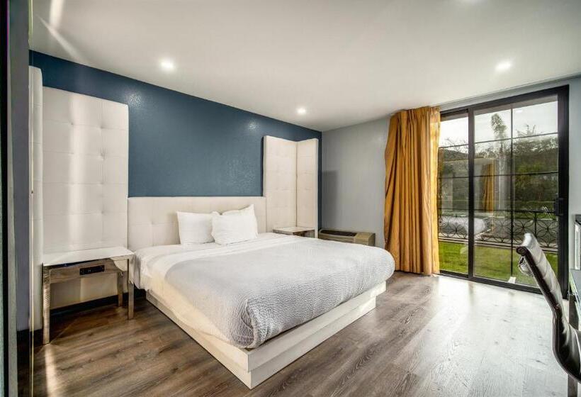 غرفة قياسية سرير كينج, Calle Joaquin   San Luis Obispo