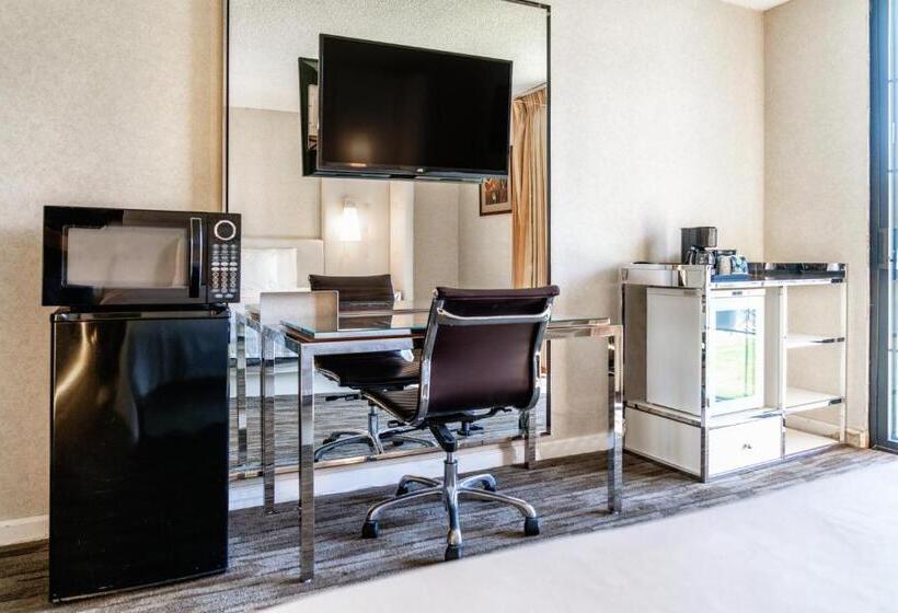 غرفه قياسيه سريرين مزدوجين, Calle Joaquin   San Luis Obispo