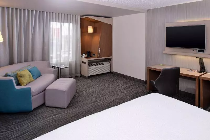 キングサイズベッドのスイートルーム, The Bethesdan Hotel, Tapestry Collection By Hilton