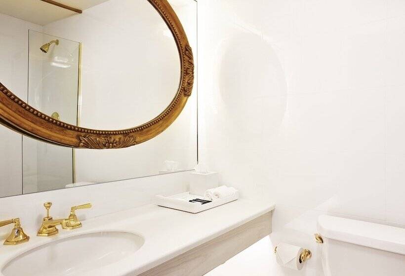 Standard Room 2 Double Beds, The Line Hotel La