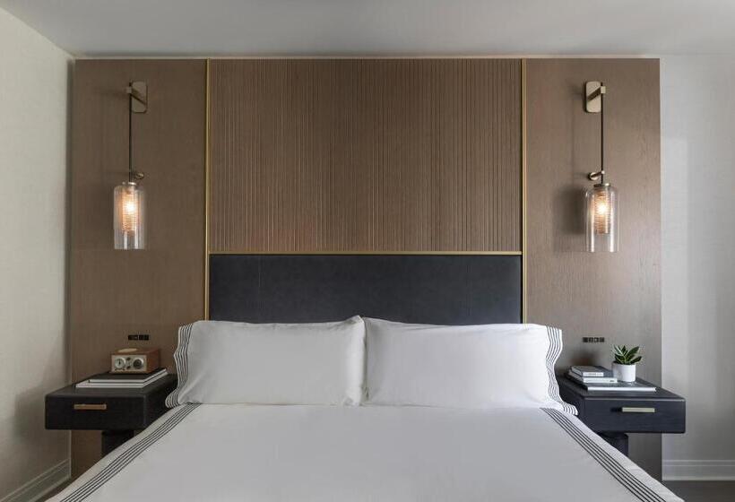 带大床的标准间, Thompson Central Park New York, By Hyatt