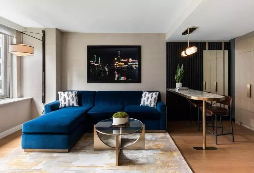 Standard-studio King-vuode, Thompson Central Park New York, By Hyatt