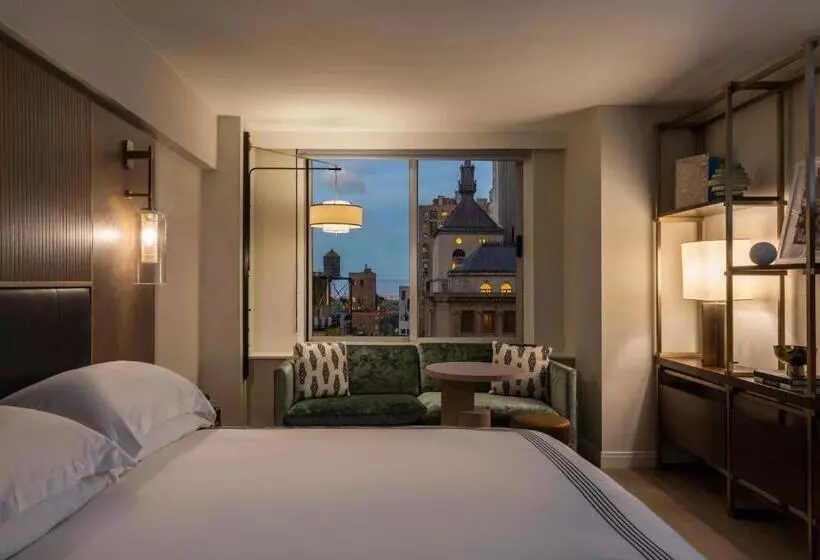 Standard-huone King-vuode, Thompson Central Park New York, By Hyatt