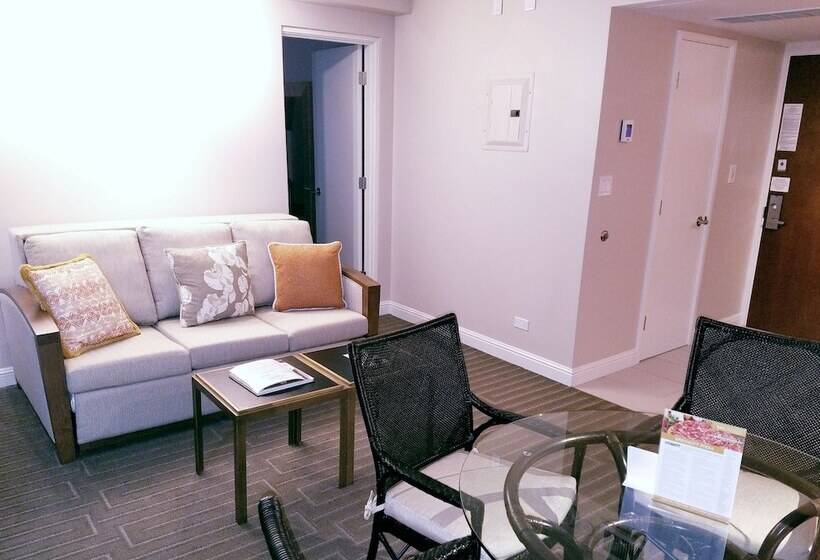 סוויטה דלוקס, Imperial Hawaii Resort