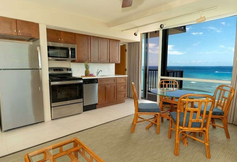 סוויטה, Imperial Hawaii Resort