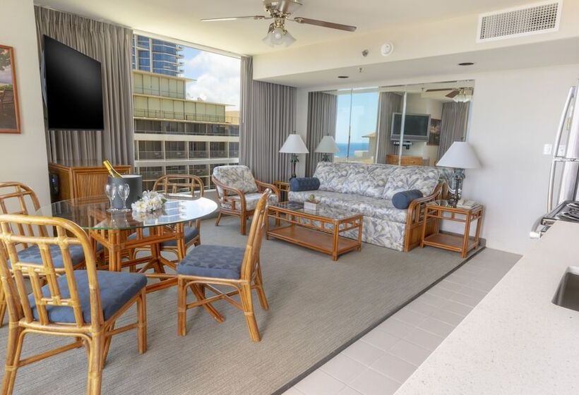 سوییت, Imperial Hawaii Resort