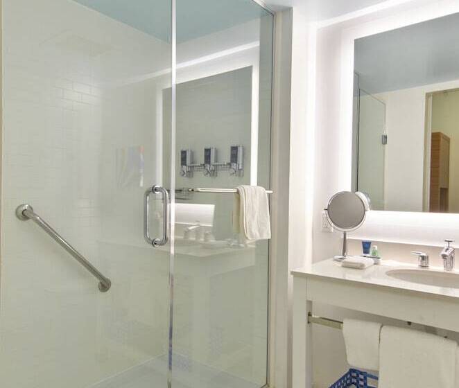 Люкс с Видом, Four Points By Sheraton Punta Gorda Harborside