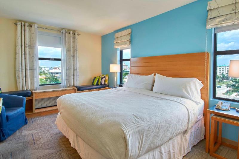 Standard Værelse King Size Seng, Four Points By Sheraton Punta Gorda Harborside