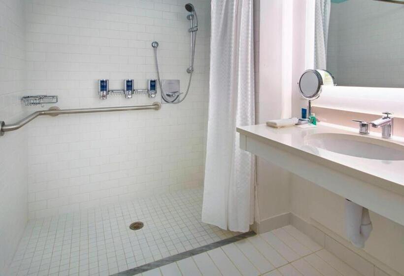 Стандартный Номер Кровать Кинг, Four Points By Sheraton Punta Gorda Harborside