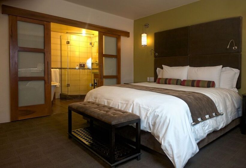 غرفة سوبيريور, Andaluz Albuquerque, Curio Collection By Hilton