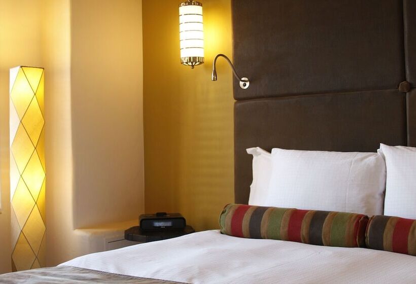 جناح جونيور, Andaluz Albuquerque, Curio Collection By Hilton