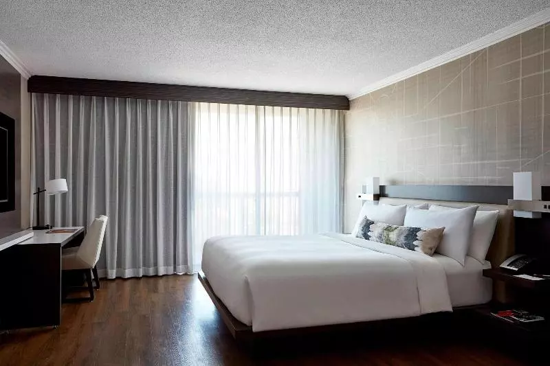 キングサイズベッドのクラブルーム, Bethesda Marriott