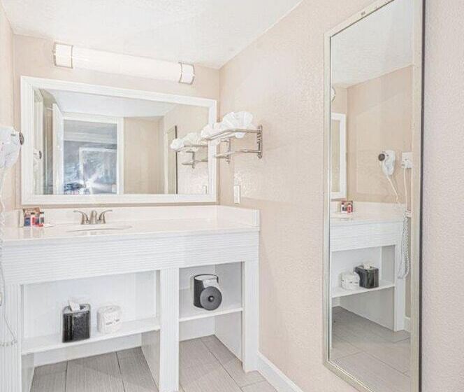 غرفة قياسية, Casa Bella Inn & Suites Extended Stay