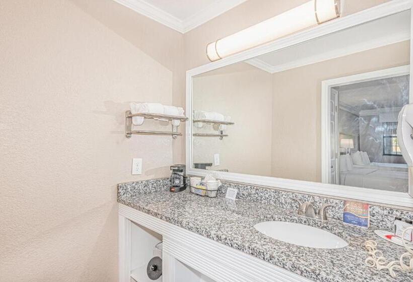 غرفه قياسيه سريرين مزدوجين, Casa Bella Inn & Suites Extended Stay