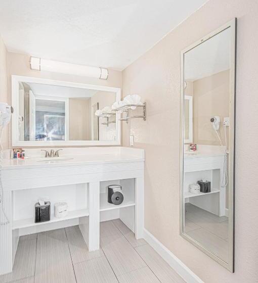 جناح ديلوكس سرير كينج, Casa Bella Inn & Suites Extended Stay