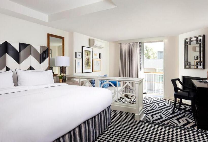 Люкс Повышенной Комфортности, Chamberlain West Hollywood