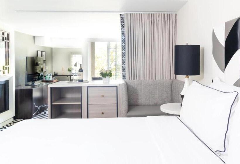 Люкс Кровать Кинг, Chamberlain West Hollywood