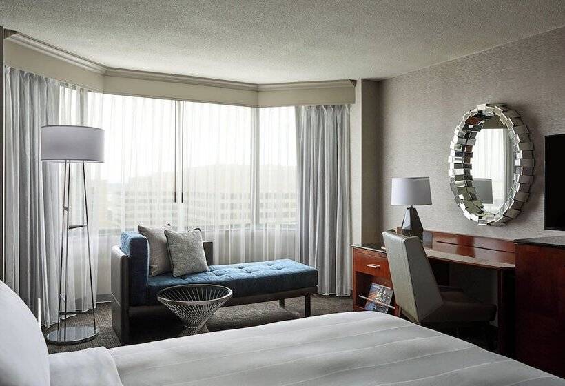 스탠다드 룸 더블 침대, Crystal Gateway Marriott