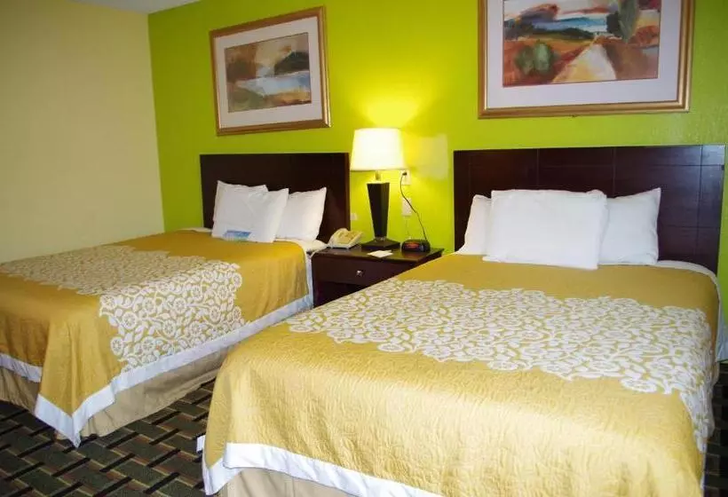 デラックスルーム, Days Hotel By Wyndham Danville Conference Center