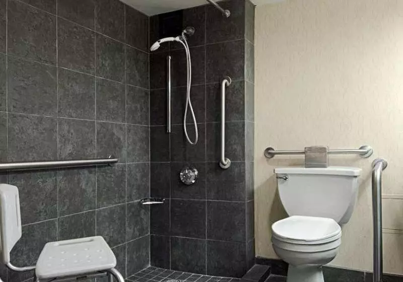 اتاق استاندارد, Doubletree By Hilton Philadelphia Airport