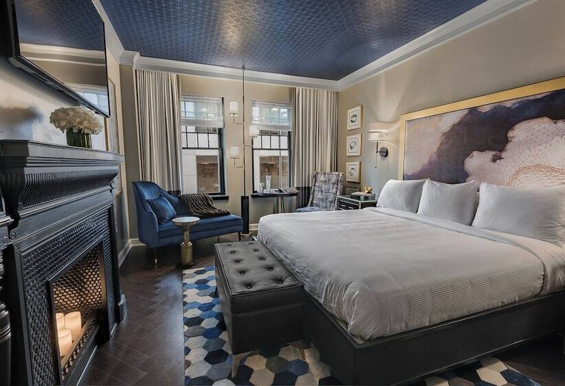 اتاق لوکس, The Goodwin