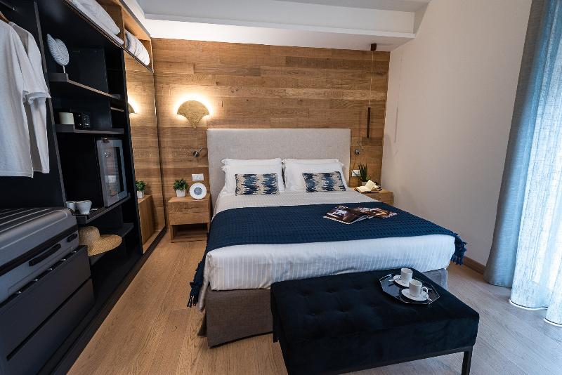 استودیوی استاندارد, The Goodwin