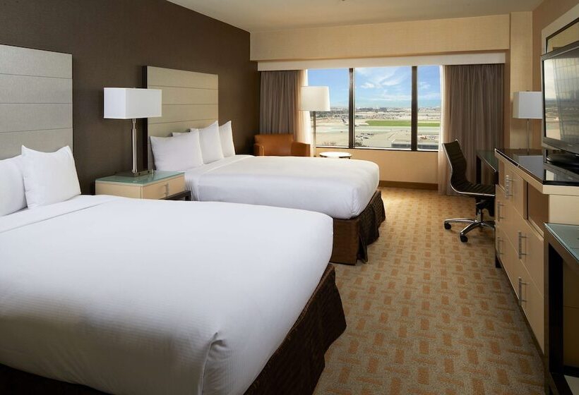 غرفه قياسيه سريرين مزدوجين, Hilton Los Angeles Airport