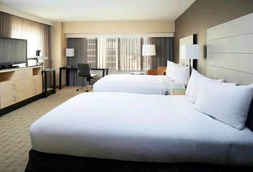 Deluxe-huone Soveltuu Liikuntarajoitteisille, Hilton Los Angeles Airport
