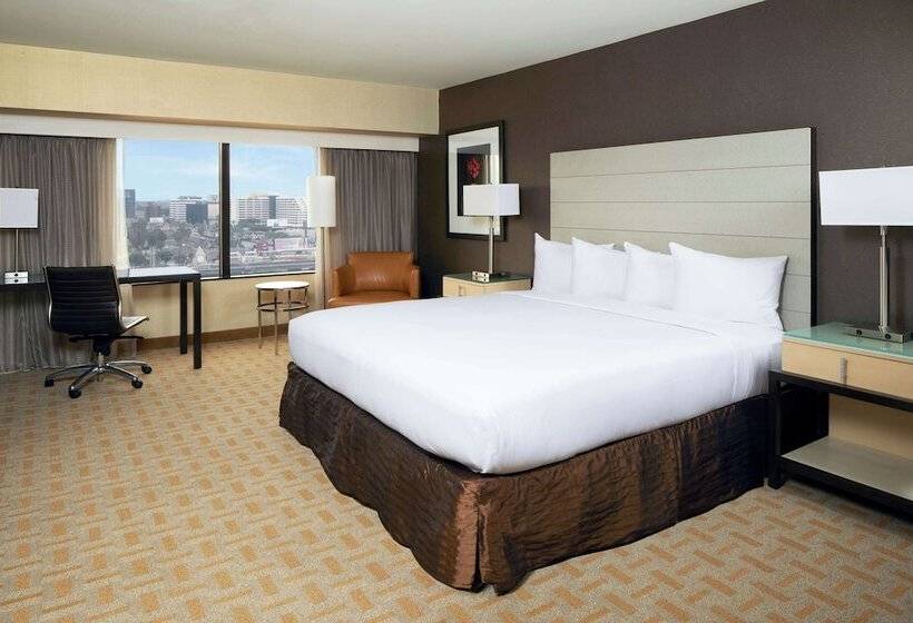 اتاق لوکس, Hilton Los Angeles Airport