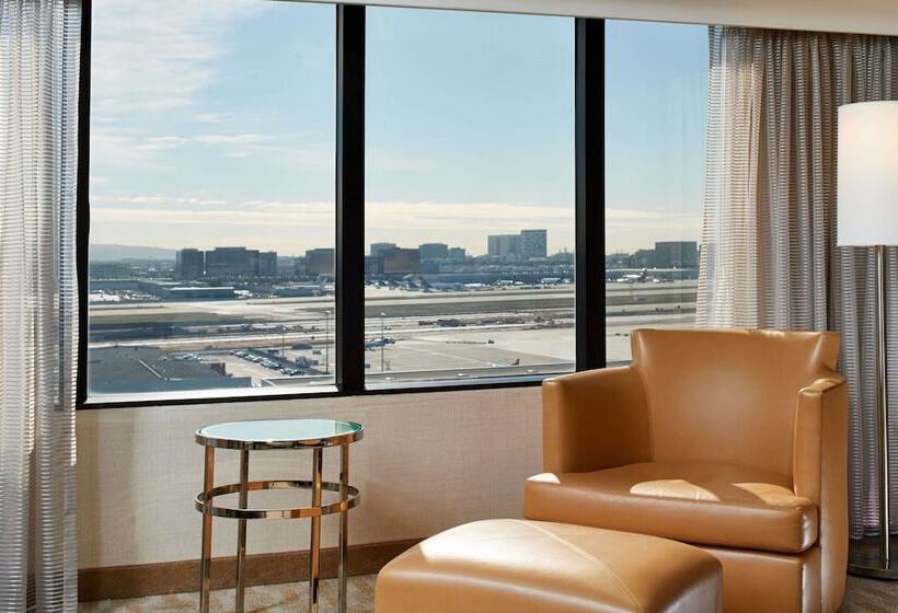 اتاق استاندارد با 2 تخت دوبل, Hilton Los Angeles Airport