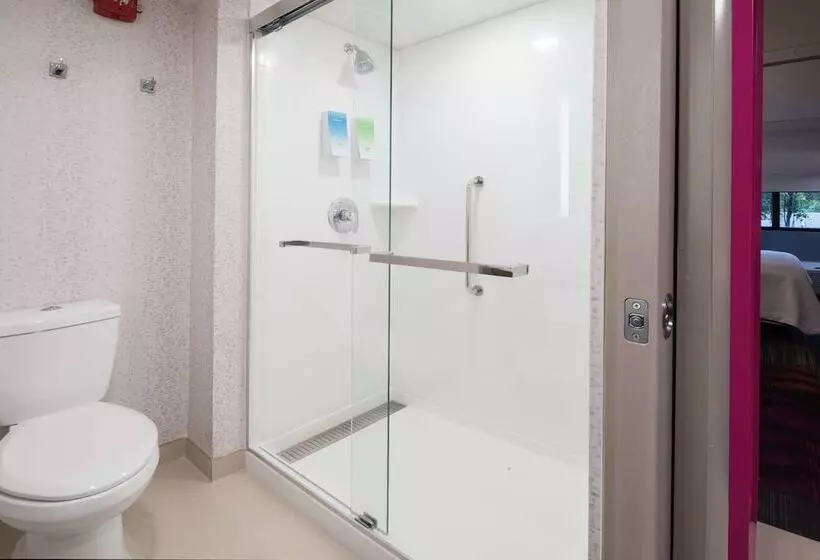 身障者適用スイートルーム, Home2 Suites By Hilton King Of Prussia/valley Forge, Pa