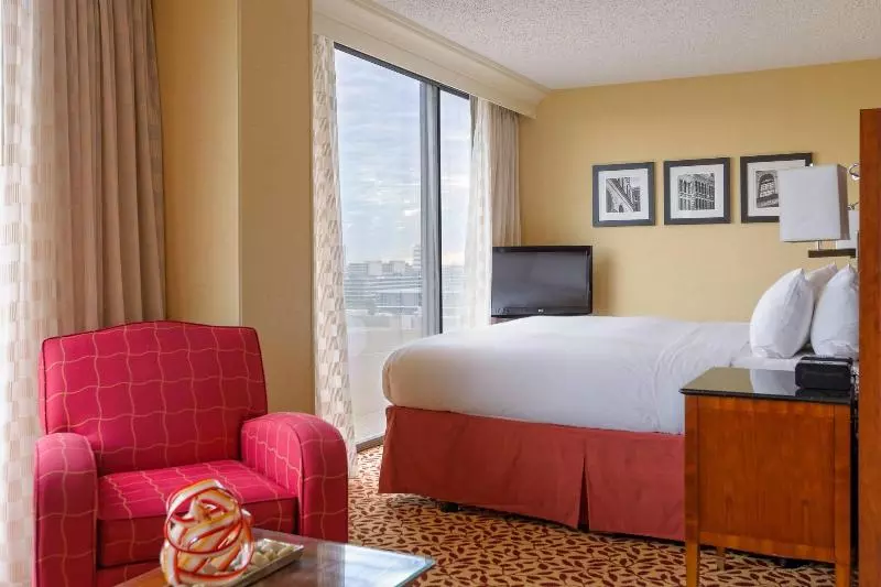 اتاق استاندارد با تخت بزرگ, Houston Marriott West Loop By The Galleria