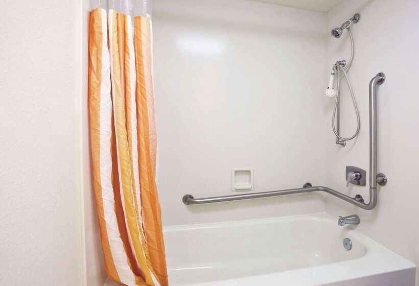 豪华房间, Howard Johnson By Wyndham Columbus Fort Moore