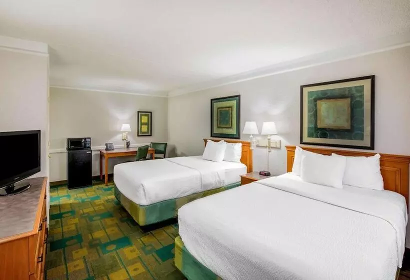 ２ダブルベッドのスタンダードルーム, La Quinta Inn By Wyndham Lufkin