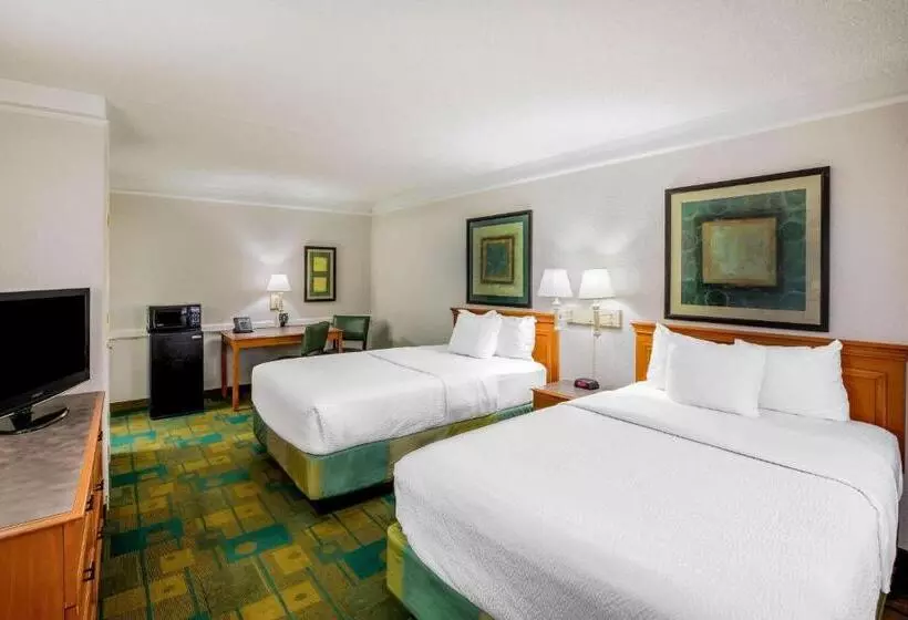 ２ダブルベッドのスタンダードルーム, La Quinta Inn By Wyndham Lufkin