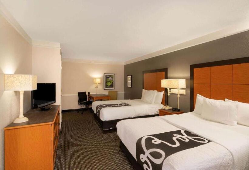 带2个双人床的标准工作室, La Quinta Inn By Wyndham Nashville South