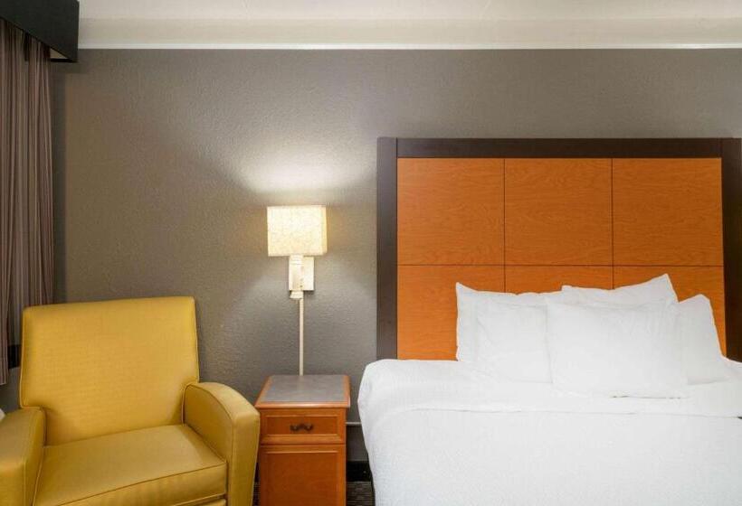 带大床的标准间, La Quinta Inn By Wyndham Nashville South