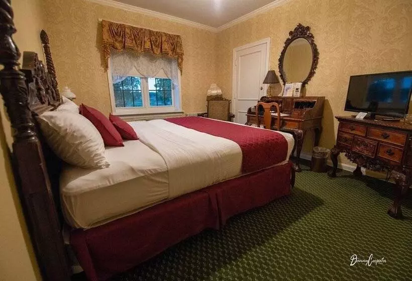 キングサイズベッドのスタンダードルーム, Lafayette Hotel Marietta
