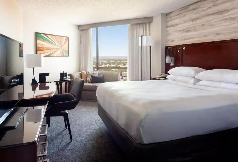 اتاق استاندارد با تخت بزرگ, Marriott Albuquerque