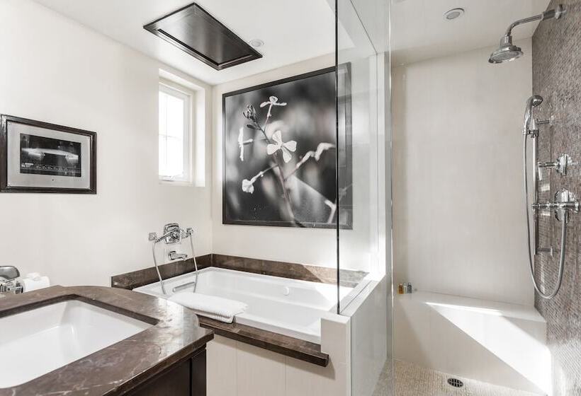 جناح, Montecito Inn