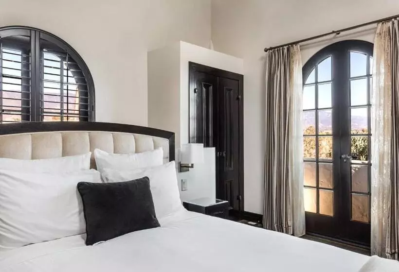 سوییت, Montecito Inn