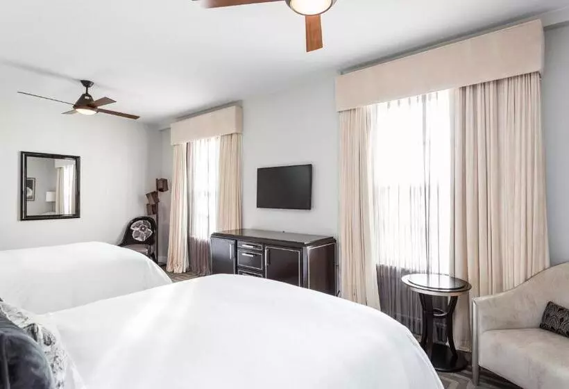 اتاق استاندارد, Montecito Inn