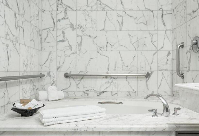 إستوديو قياسى, Montecito Inn