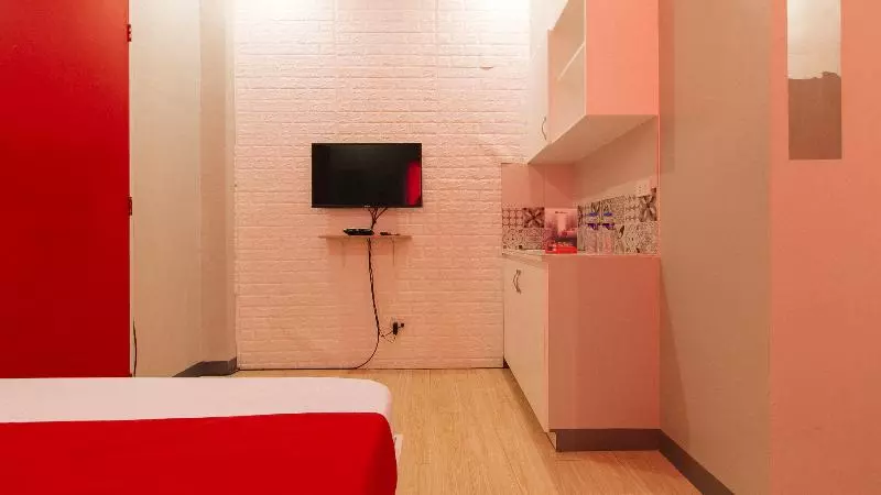 اتاق دلوکس مخصوص معلولین, Red Roof Inn College Station