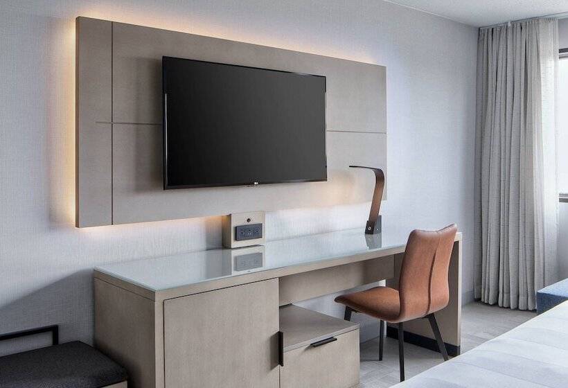带2个双人床的标准工作室, Marriott Lexington Griffin Gate Golf Resort & Spa
